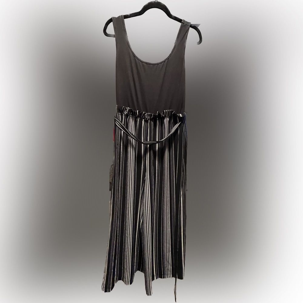 “As U Wish” brand, size medium capri length romper.